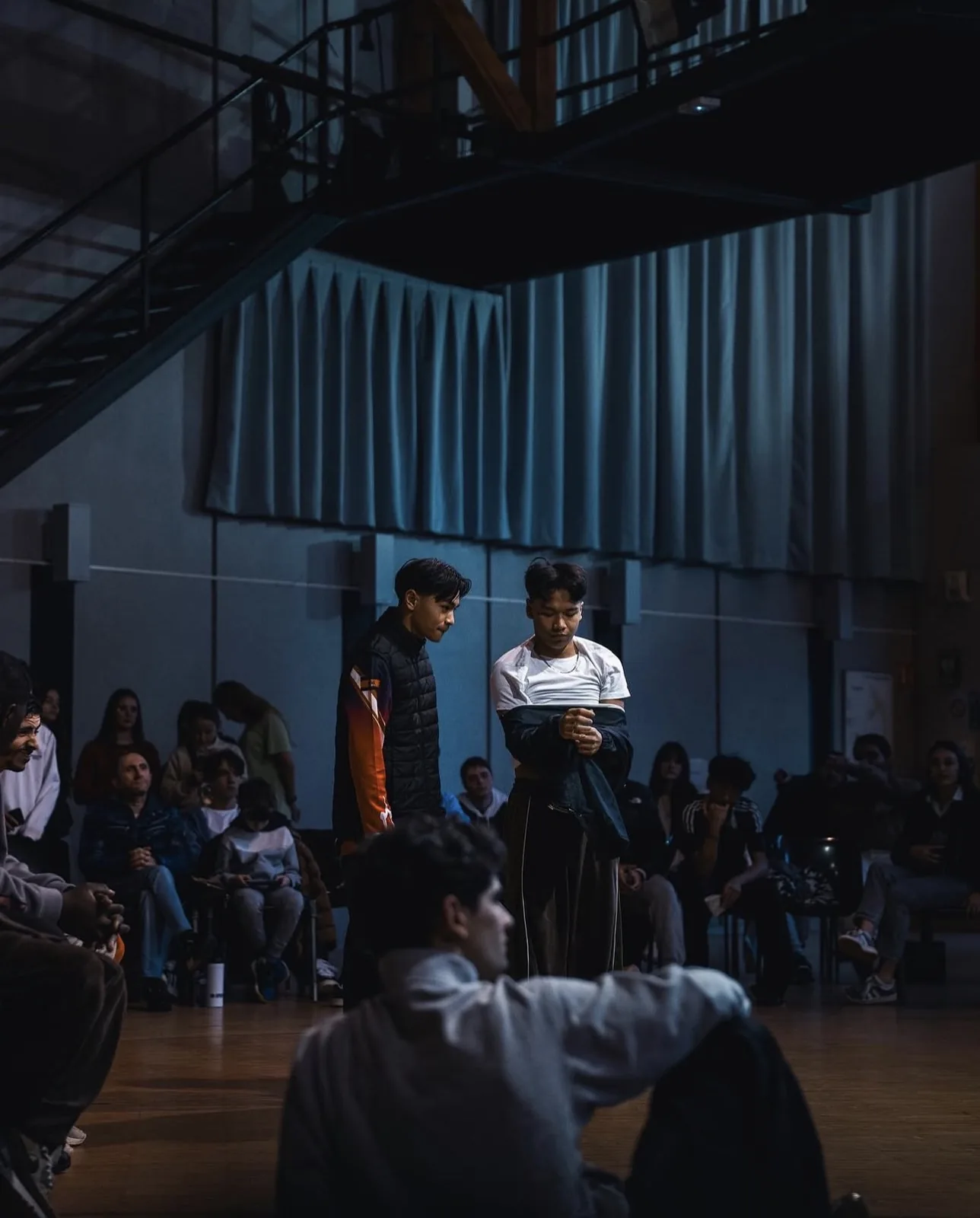 Danseur Yellow Squad en mouvement